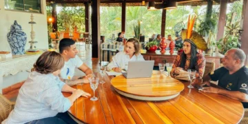 Agenda da ex-senadora Kátia Abreu com representantes do setor de pesca (Foto: Divulgação/Ascom)