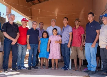 Laurez Moreira e Paulo Mourão em agenda de pré-campanha pelo interior do Tocantins