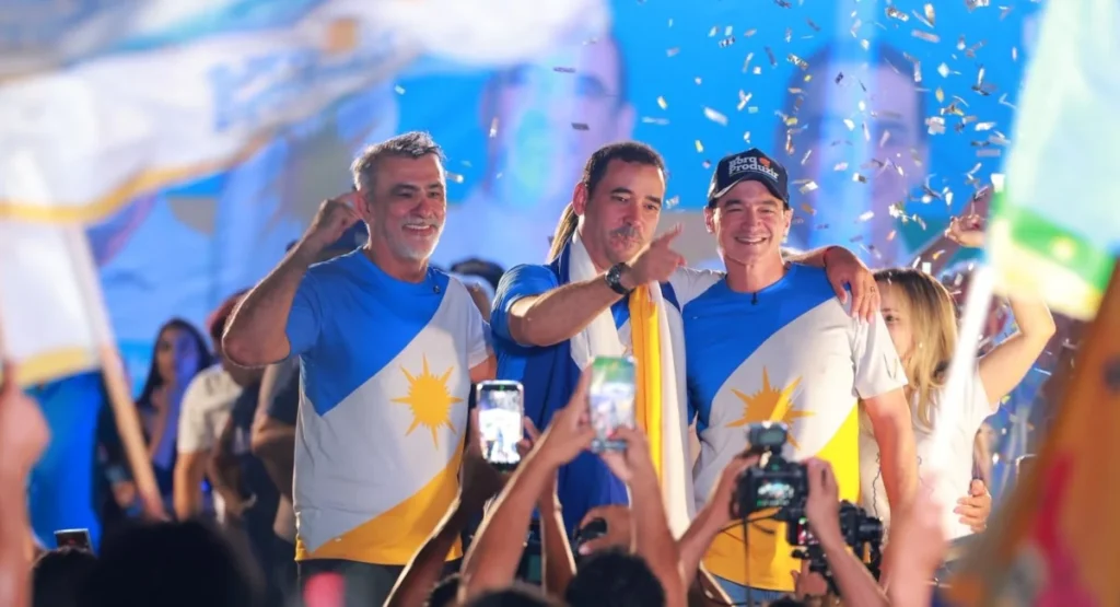 Vicentinho Júnior , Amélio Cayres e Alexandre Guimarães junto em agenda de campanha em Augustinópolis