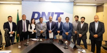 Agenda de comitiva tocantinense junto ao Departamento Nacional de Infraestrutura de Transportes, em Brasília