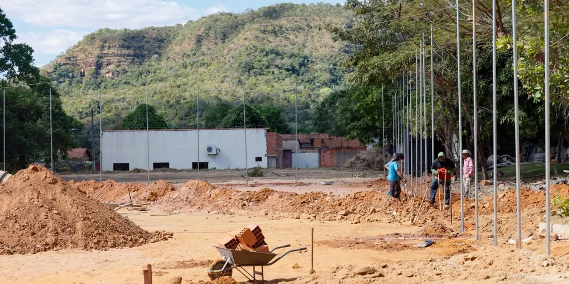 Complexo Esportivo de Taquaruçu em construção