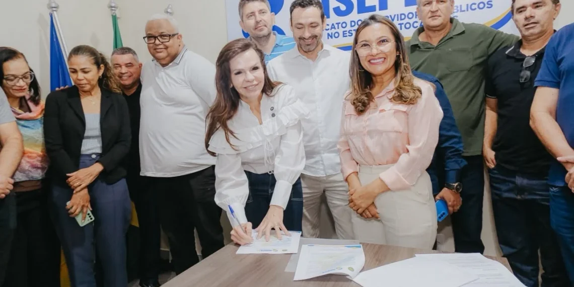 Senadora e pré-candidata ao governo, Dorinha Seabra cumpre agenda no Sindicato dos Servidores Públicos do Tocantins (Foto: Divulgação/Ascom)