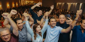 Senadora Dorinha Seabra e governador Wanderlei Babosa em evento do Republicanos (Foto: Divulgação)