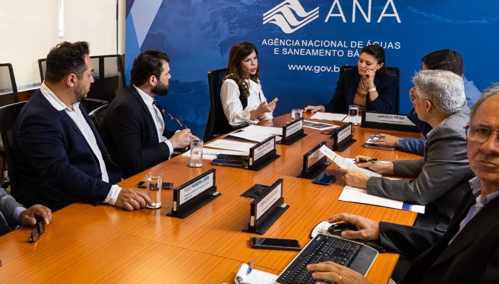Senadora Dorinha Seabra em audiência com a diretora-presidente da Agência Nacional de Águas, Larissa Oliveira