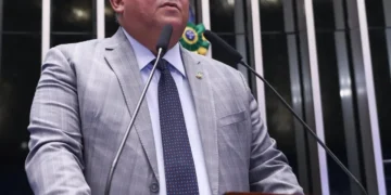 Com apoio de Gomes, Senado aprova spray de pimenta para defesa de mulheres e texto segue para sanção