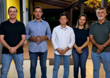 Paulo Roberto e esposa, Maria do Socorro, com Vicentinho Júnior, Amélio Cayres e Alexandre Guimarães