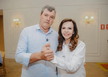 Ex-prefeito de Oliveira de Fátima, Gesiel Orcelino, com a senadora Dorinha Seabra Rezende