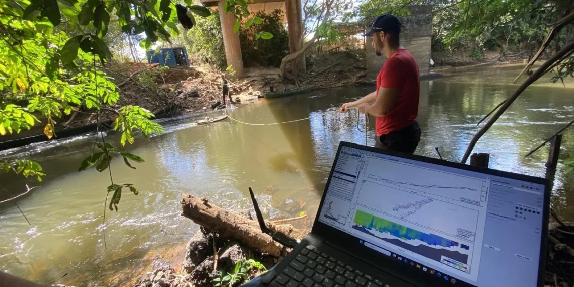 Atualmente, são monitoradas 30 bacias hidrográficas no estado com dados de nivel, vazão, chuva e qualidade da água