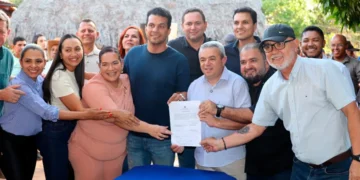 Prefeito Ronivon e senador Irajá assinam ordem de serviço para perfuração de 400 poços artesianos na zona rural de Porto Nacional