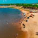 Com monitoramento realizado pelo Laboara, Prainha da Via Lago está liberada para banho e atividades recreativas