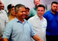 Prefeito de Darcinópolis, Raimundo Curica, com o deputado federal Tiago Dimas