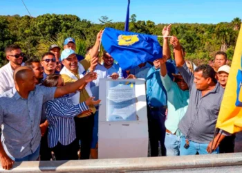 Governo inaugura ponte sobre o Rio Caracol entre Lizarda e São Félix do Tocantins, vistoria obras de escola em Luzimangues e da Ponte Governador José Wilson Siqueira Campos