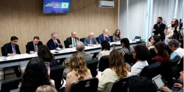 Setores atingidos por tarifaço dos EUA terão novo plano de socorro; produtos brasileiros terão tarifa adicional de 25%