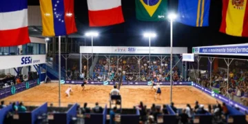 Torneio Internacional de Beach Tennis reúne gerações na Arena SESI Esporte