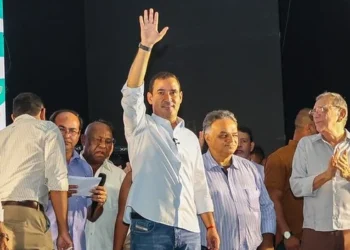 Pré-candidato ao governo, Vicentinho Júnior cumpriu agenda em Abreulândia