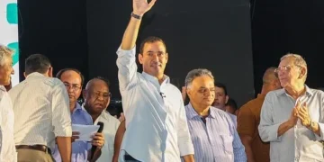 Pré-candidato ao governo, Vicentinho Júnior cumpriu agenda em Abreulândia