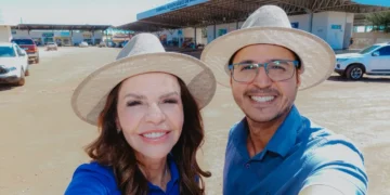 Senadora Dorinha Seabra com o prefeito de Miranorte, Leandro Barbosa