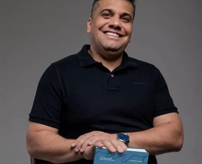 Robson Correa, pastor da Base Church, realiza lançamento oficial do livro Os Improváveis