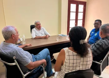 Laurez Moreira em reunião com representantes do Ministério do Desenvolvimento Agrário e Agricultura Familiar
